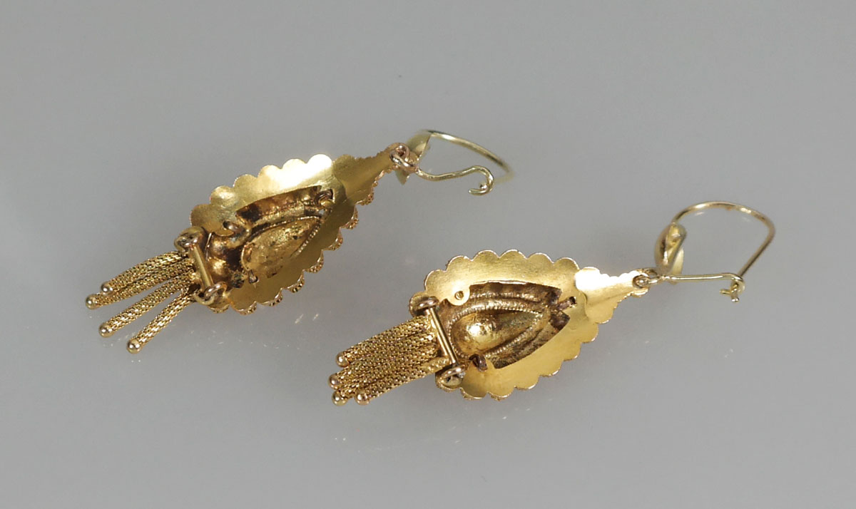 geboorte mythologie zag Antieke gouden streekdracht oorbellen - Antieke Sieraden - Kroone & Co
